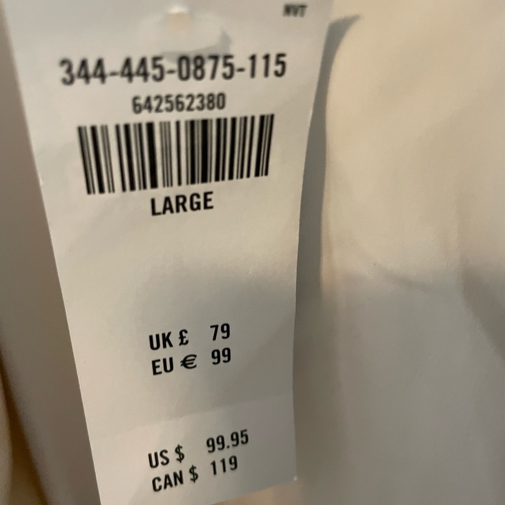 Ivory teddy bear coat from Hollister, never used but bought 2 years ago. - Picture 5 of 5